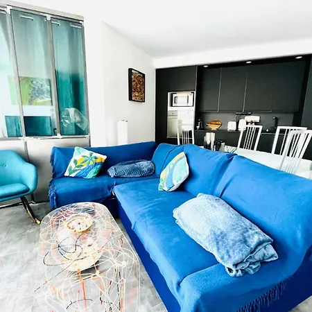 Apartment Cosy Flat 2 Steps From The Port 4pers *