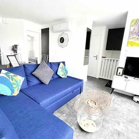 Cosy Flat 2 Steps From The Port 4pers *
